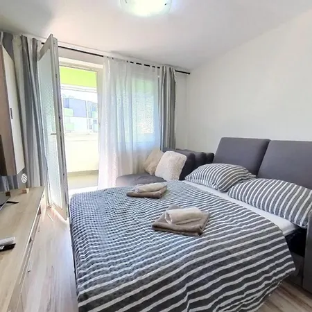 1-bedroom With Balcony, Rustaveliho - Raca