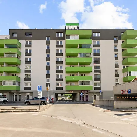 1-bedroom With Balcony, Rustaveliho - Raca דירה *