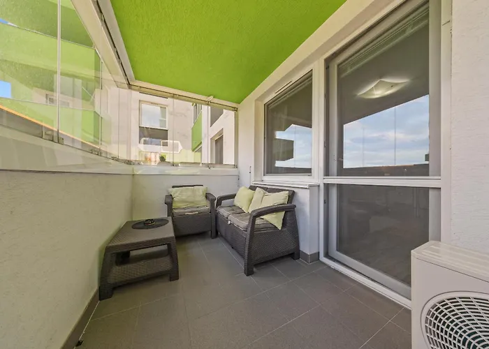 Lägenhet 1-bedroom With Balcony, Rustaveliho - Raca Bratislava