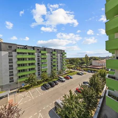 1-bedroom With Balcony, Rustaveliho - Raca * ブラチスラヴァ